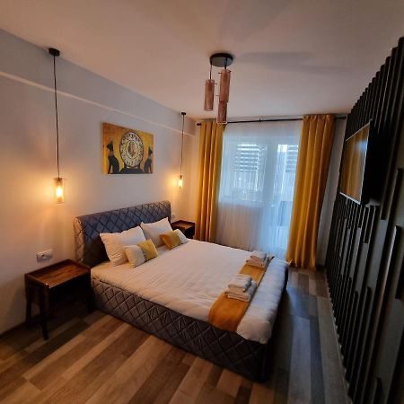 Luxury Apartments Bacău エクステリア 写真
