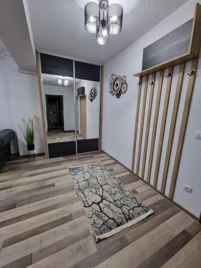 Luxury Apartments Bacău エクステリア 写真