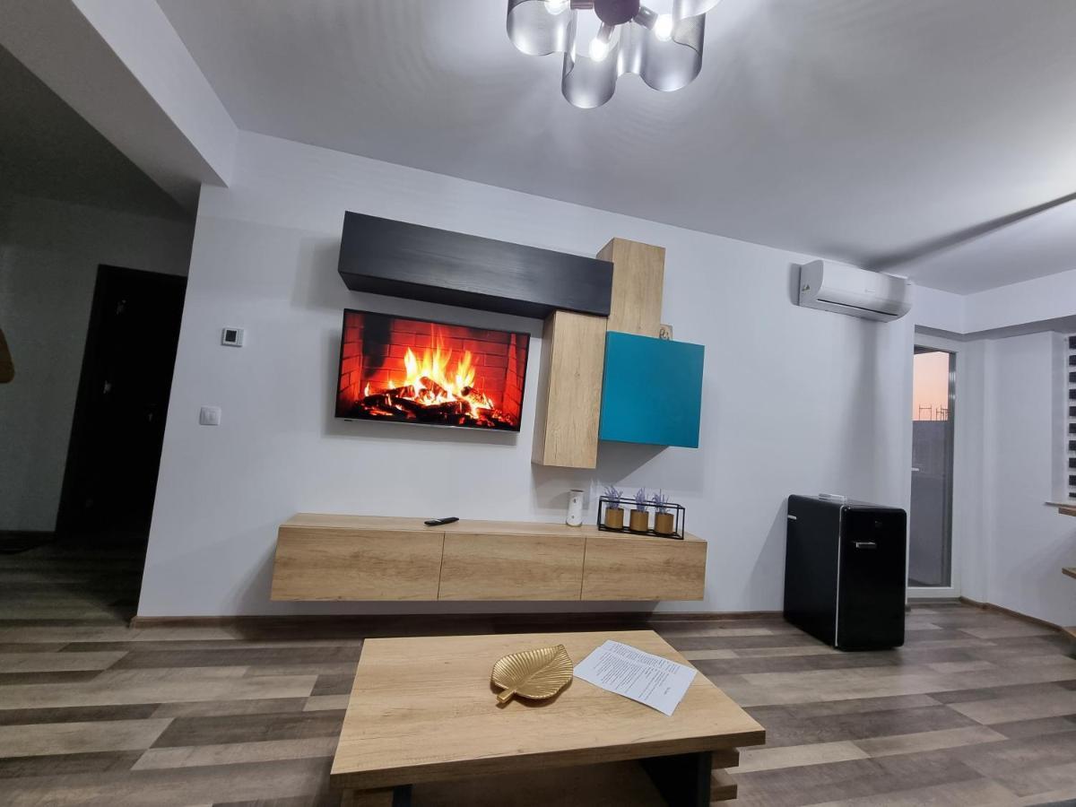 Luxury Apartments Bacău エクステリア 写真