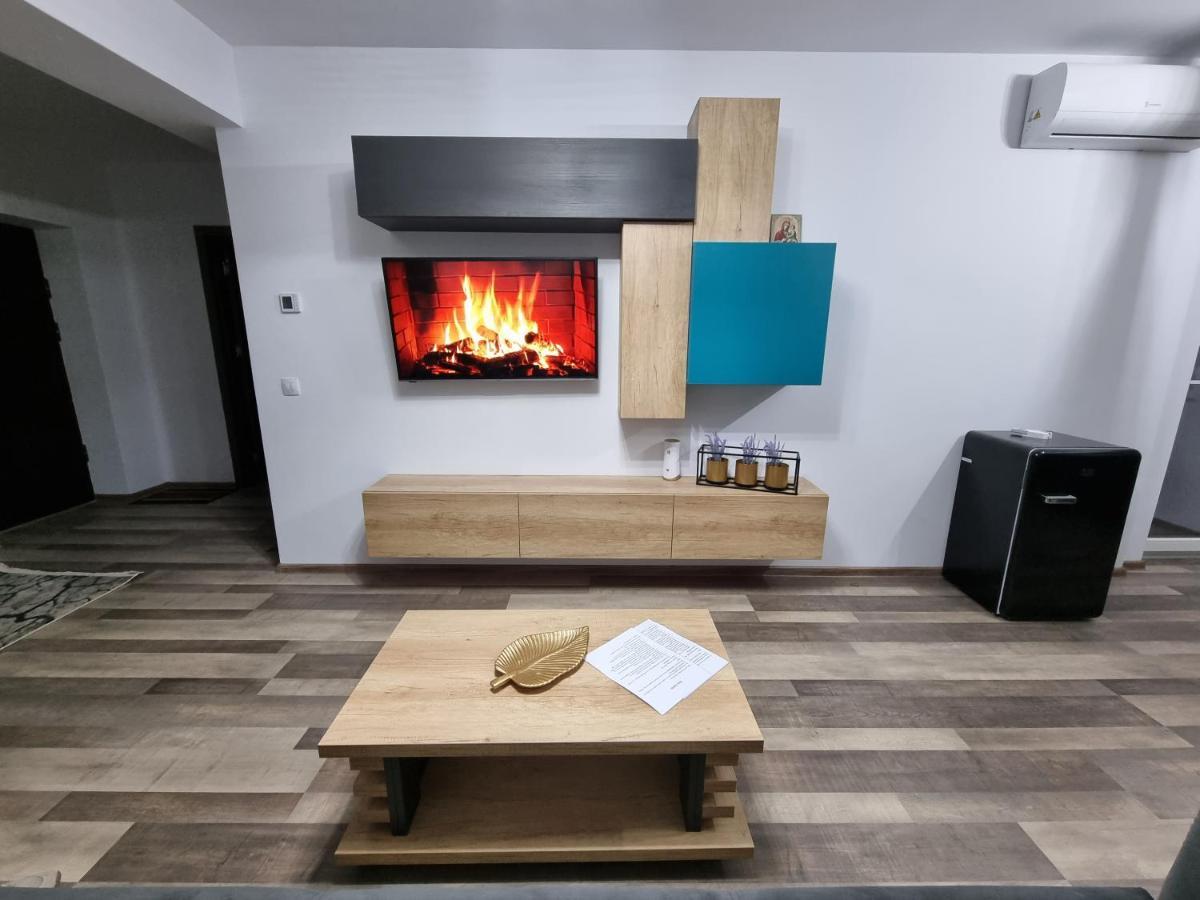 Luxury Apartments Bacău エクステリア 写真