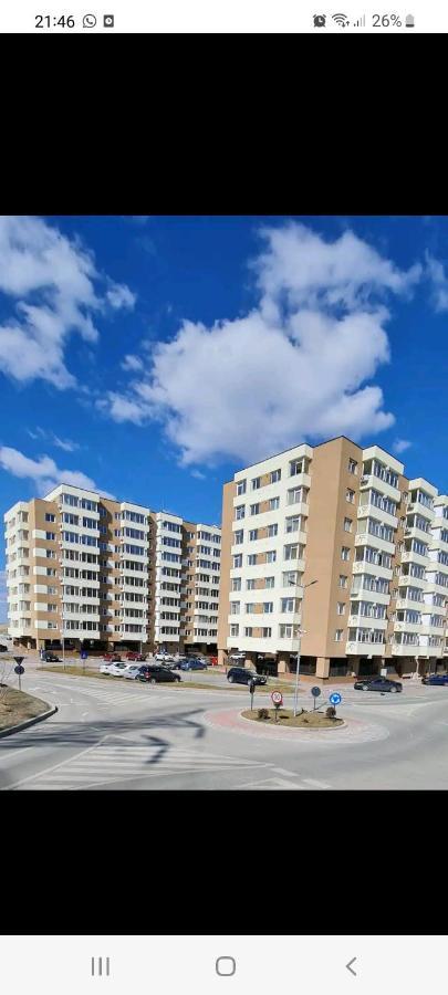 Luxury Apartments Bacău エクステリア 写真