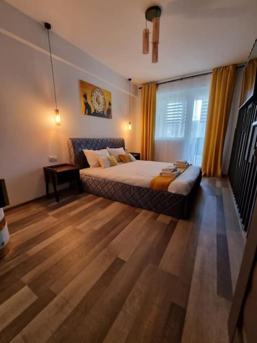 Luxury Apartments Bacău エクステリア 写真