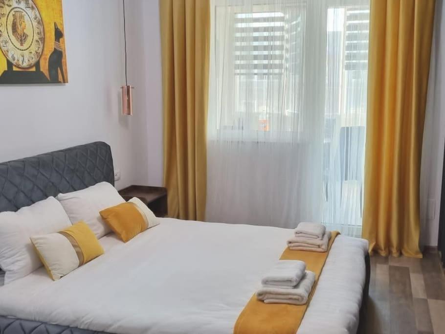 Luxury Apartments Bacău エクステリア 写真