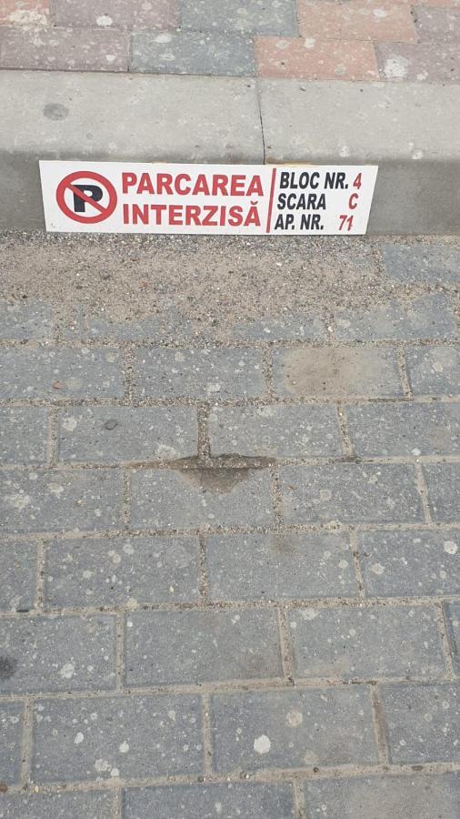Luxury Apartments Bacău エクステリア 写真